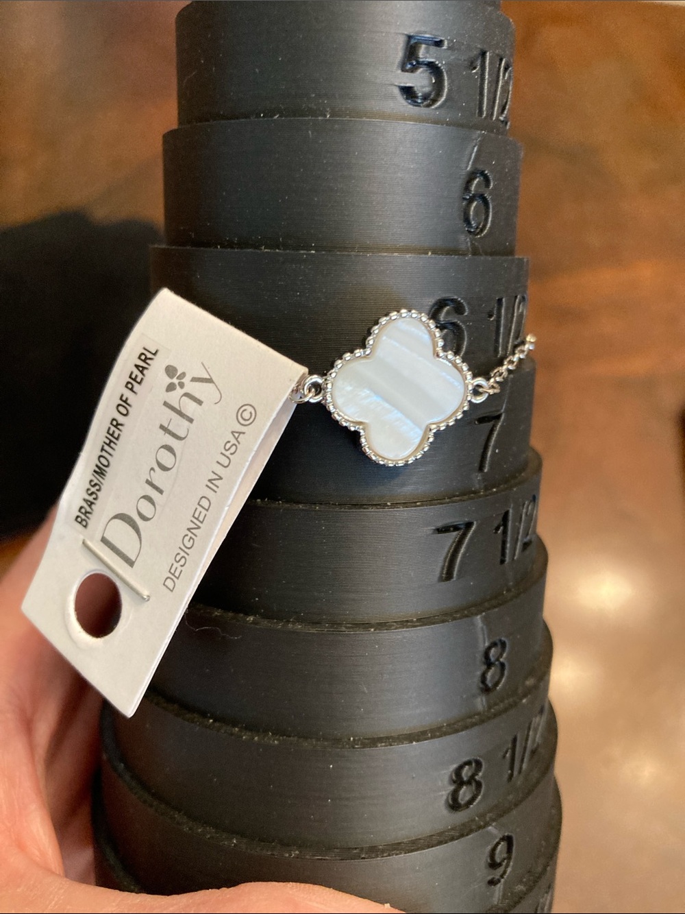 Dorothy NWT White Mother-of-Pearl Clover Silvertone Slider Bracelet